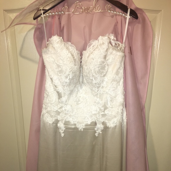 WEDDING DRESS 👰🏽💐🍂 - Picture 4 of 7